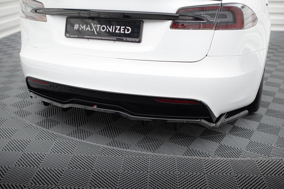 Bakre Splitter (With Vertical Bars) V.2 för Tesla Model S Plaid Mk1 Facelift