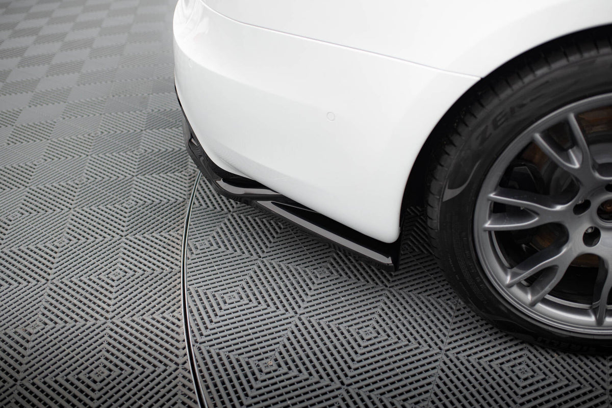Bakre Splitter (With Vertical Bars) V.2 för Tesla Model S Plaid Mk1 Facelift