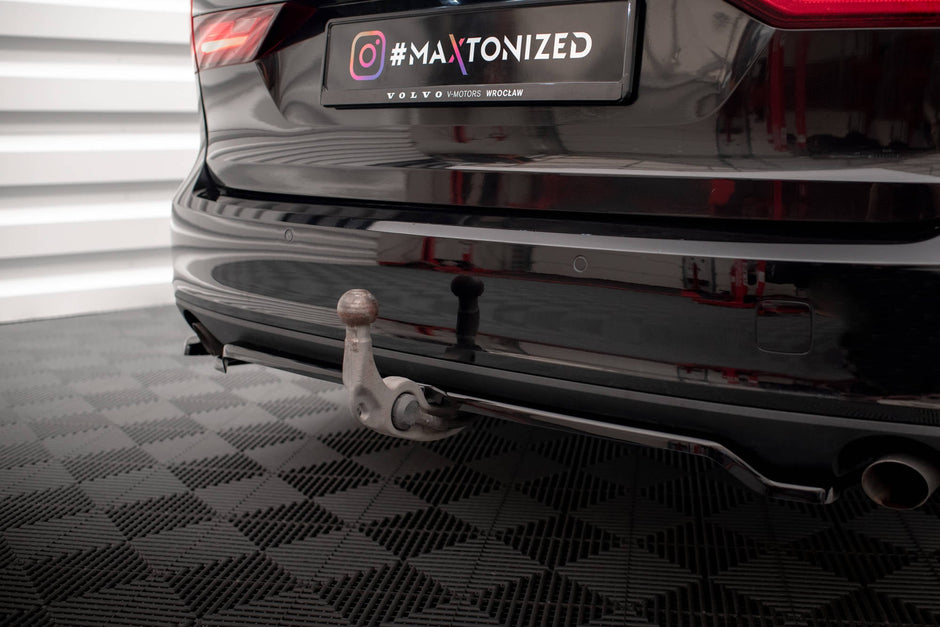 Bakre Splitter (With Vertical Bars) V.2 för Volvo V90 Mk2