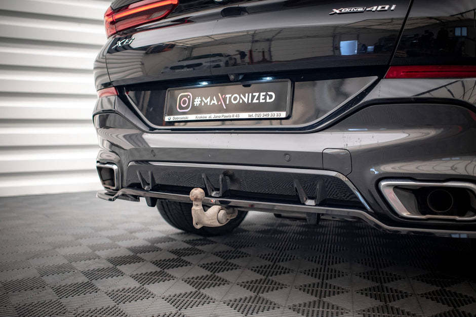 Bakre Splitter (With Vertical Bars) V.3 för BMW X6 M-Pack G06
