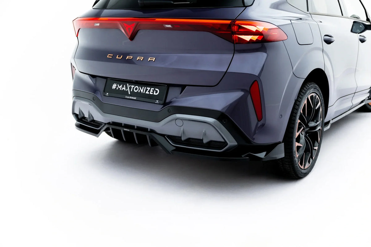 Bakre Splitter (With Vertical Bars) V.3 för Cupra Terramar Mk1 (Version with towbar)