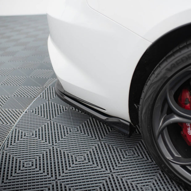 Bakre Sidosplitters för Alfa Romeo Giulia Quadrifoglio