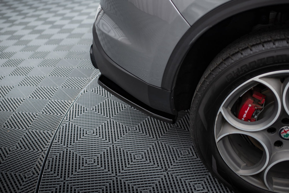 Bakre Sidosplitters för Alfa Romeo Stelvio Mk1