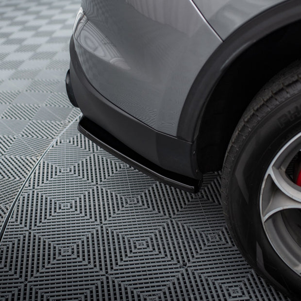 Bakre Sidosplitters för Alfa Romeo Stelvio Mk1