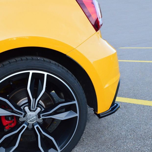 Bakre Sidosplitters för Audi S1 8X
