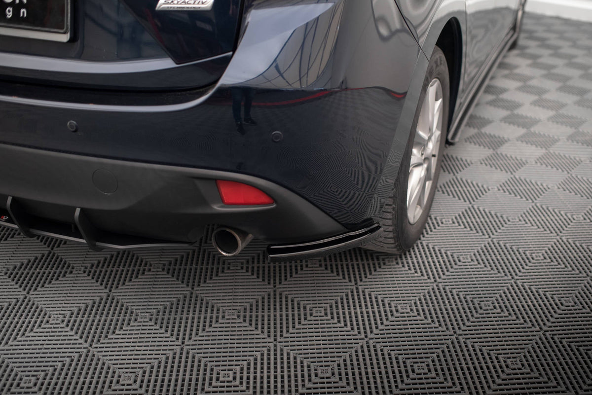 Bakre Sidosplitters för Mazda 3 Mk3