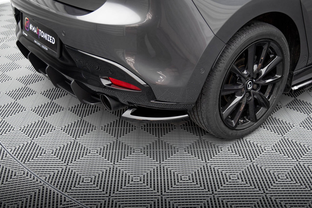 Bakre Sidosplitters för Mazda 3 Mk4