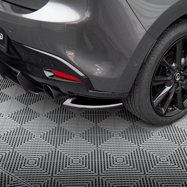 Bakre Sidosplitters för Mazda 3 Mk4