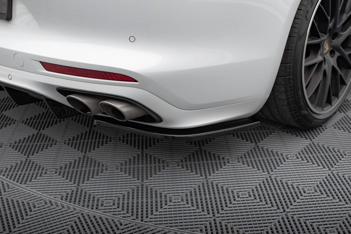 Bakre Sidosplitters för Porsche Panamera GTS 971