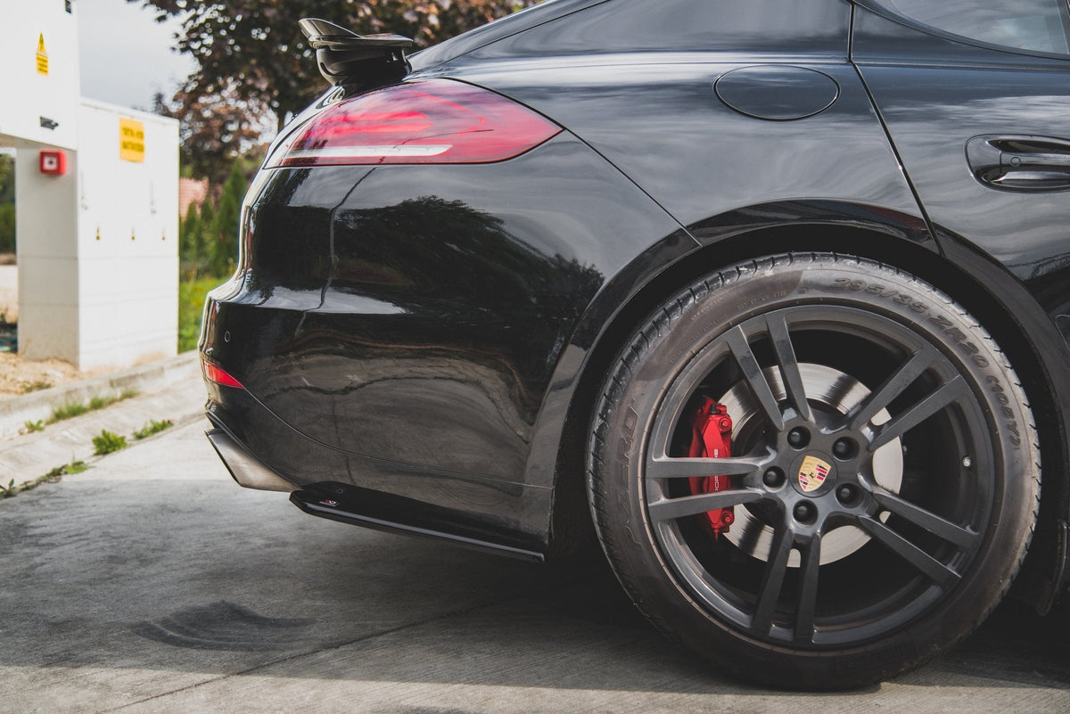 Bakre Sidosplitters för Porsche Panamera Turbo 970 Facelift