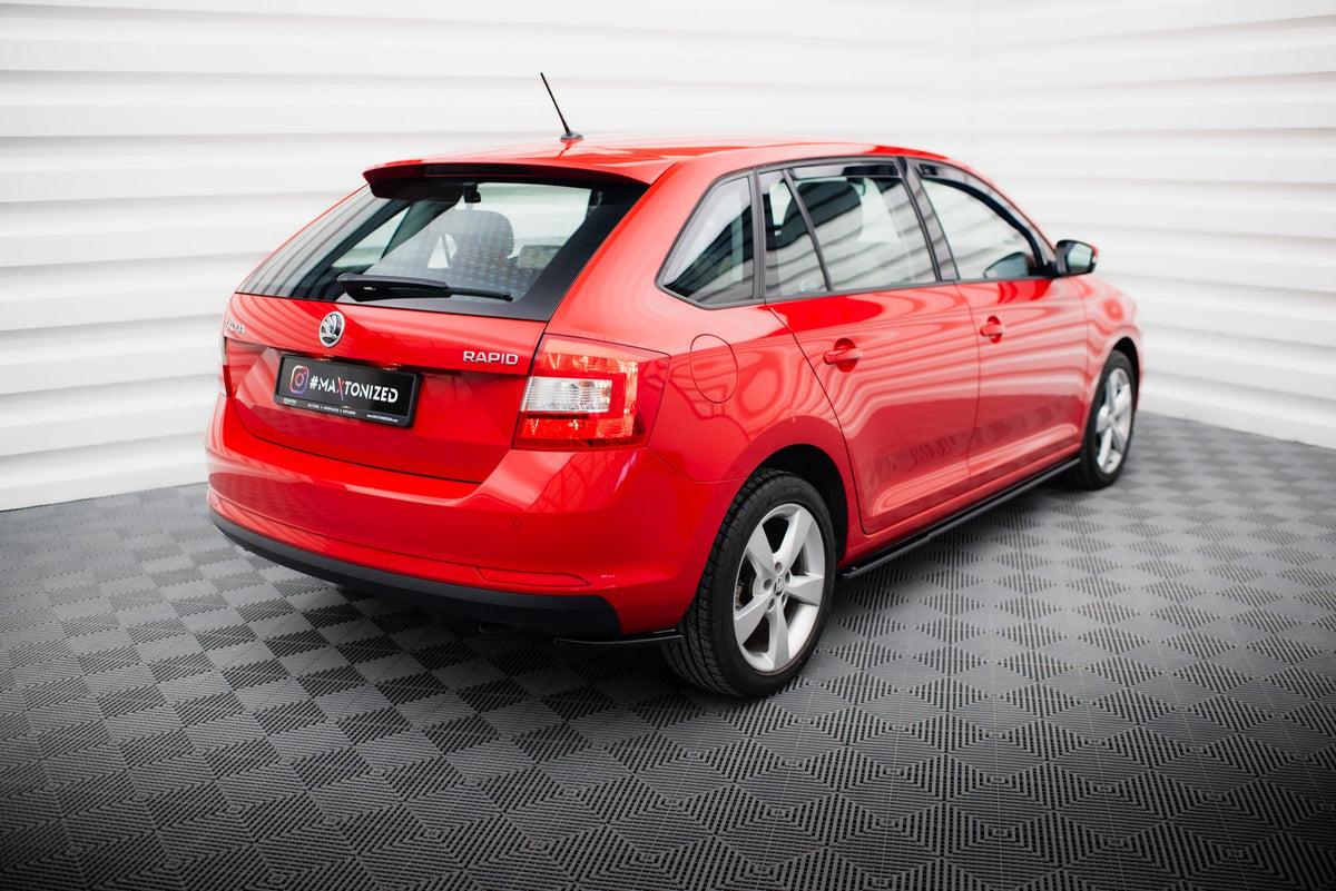 Bakre Sidosplitters för Skoda Rapid Spaceback