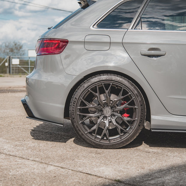 Street Pro Bakre Sidosplitters för Audi RS3 8V Sportback