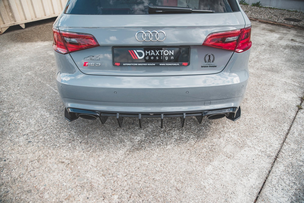 Street Pro Bakre Sidosplitters för Audi RS3 8V Sportback