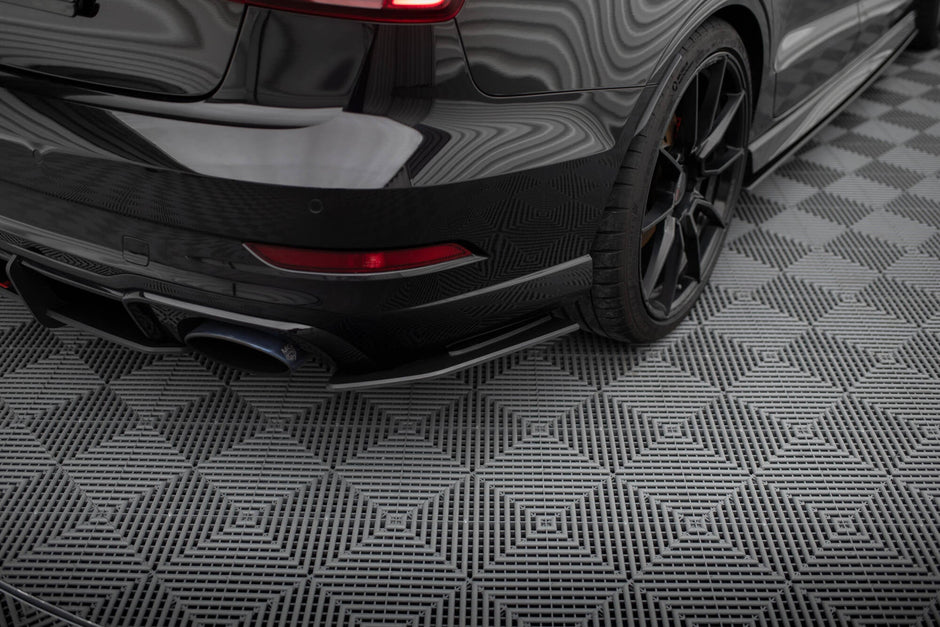Street Pro Bakre Sidosplitters för Audi RS3 Sedan 8V Facelift