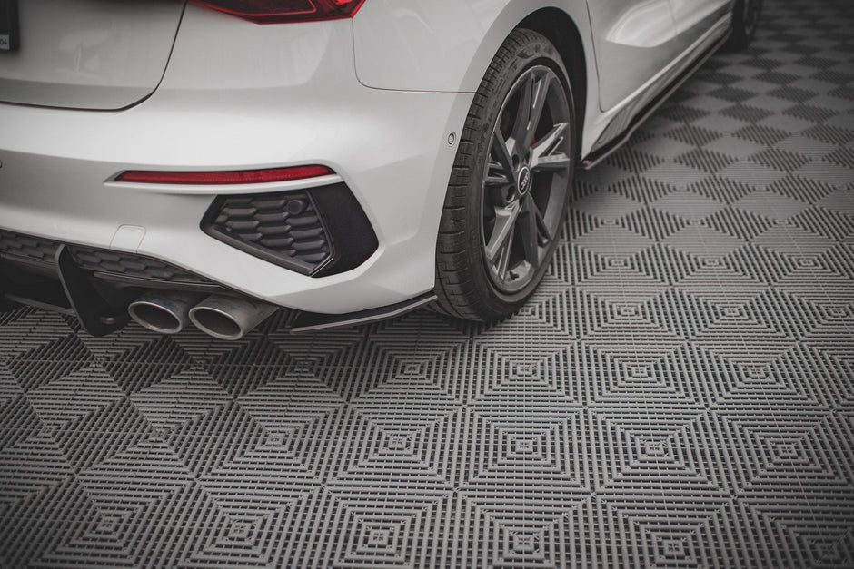 Maxton Design Street Pro bakre sidosplitters Audi S3 Sportback 8Y