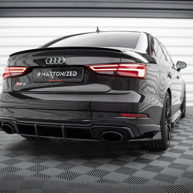 Street Pro Bakre Sidosplitters + Flaps för Audi RS3 Sedan 8V Facelift