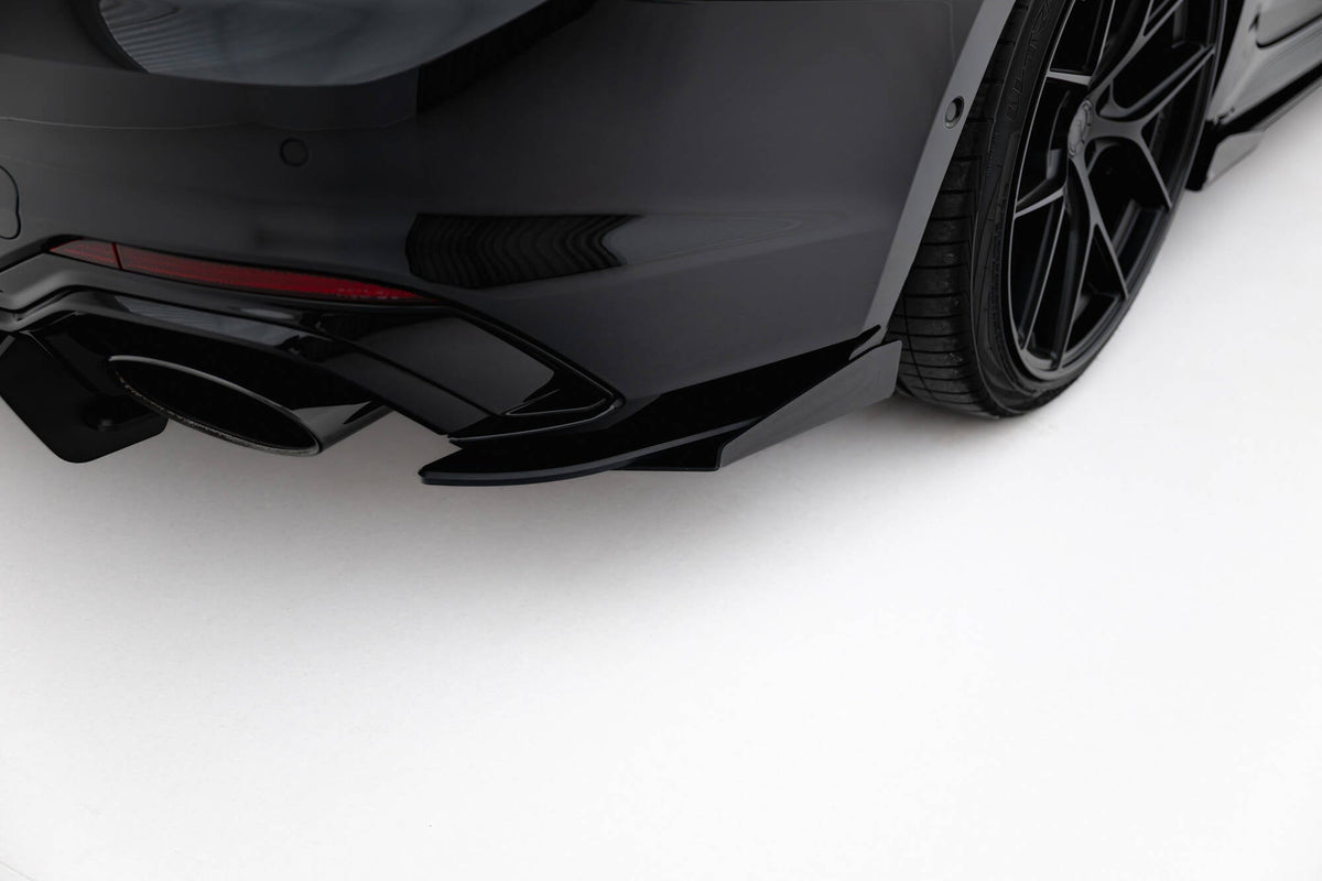 Street Pro Bakre Sidosplitters + Flaps för Audi RS5 Coupe / Sportback F5