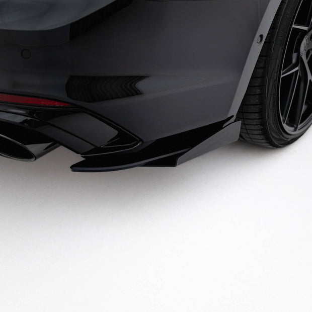 Street Pro Bakre Sidosplitters + Flaps för Audi RS5 Coupe / Sportback F5