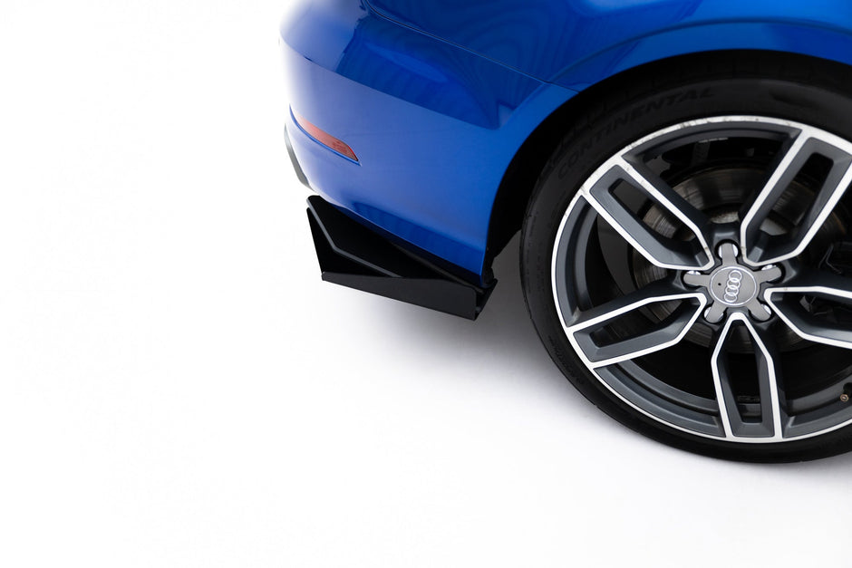 Street Pro Bakre Sidosplitters + Flaps för Audi S3 Sedan 8V
