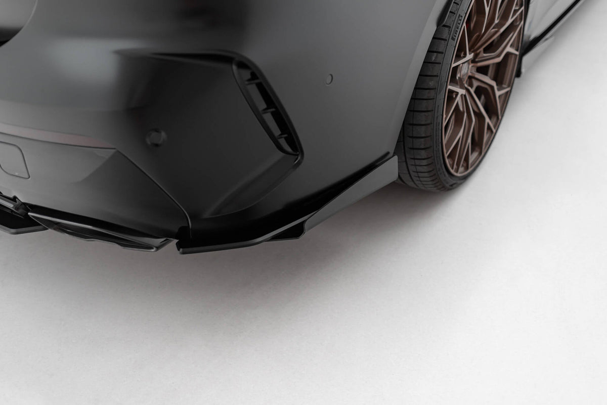 Street Pro Bakre Sidosplitters + Flaps för BMW M440i G22 / G23 / G22 Facelift / G23 Facelift