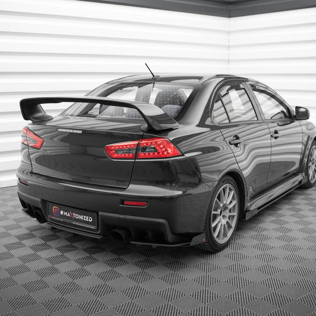Street Pro Bakre Sidosplitters + Flaps för Mitsubishi Lancer EVO X