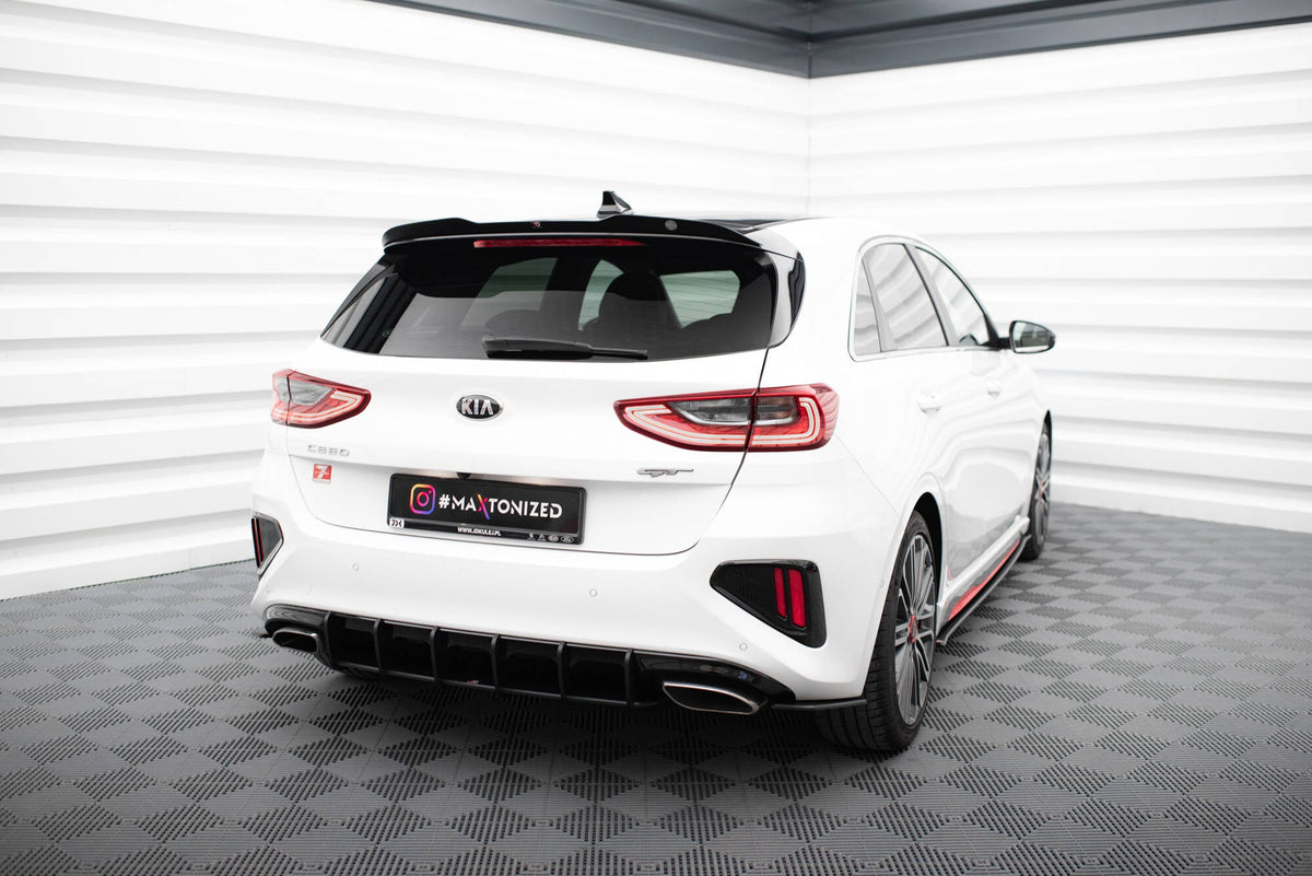 Street Pro Bakre Sidosplitters för Kia Ceed GT Mk3