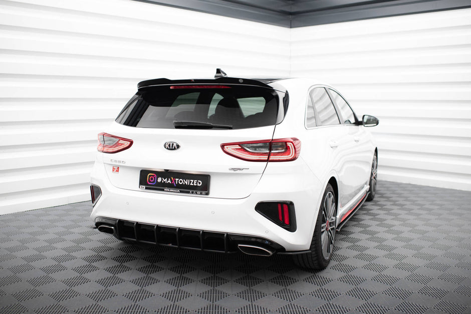Street Pro Bakre Sidosplitters för Kia Ceed GT Mk3