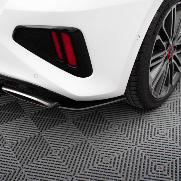Street Pro Bakre Sidosplitters för Kia Ceed GT Mk3