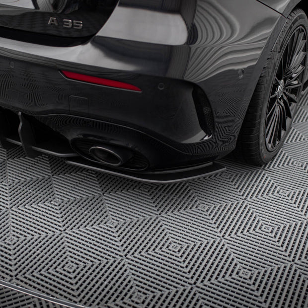 Street Pro Bakre Sidosplitters för Mercedes-AMG A35 Hatchback W177