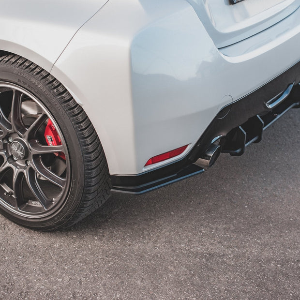 Street Pro Bakre Sidosplitters för Toyota GR Yaris Mk4