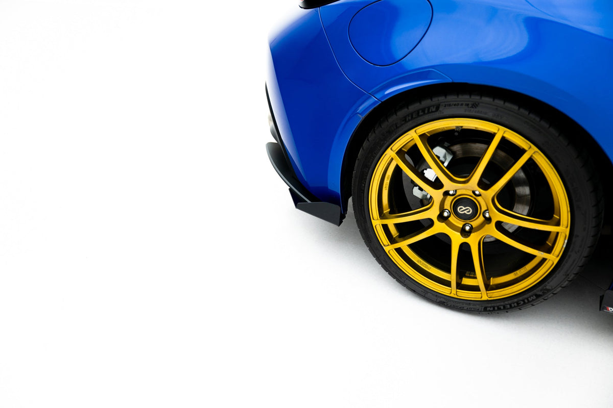 Street Pro Bakre Sidosplitters V.1 + Flaps för Subaru BRZ Mk2