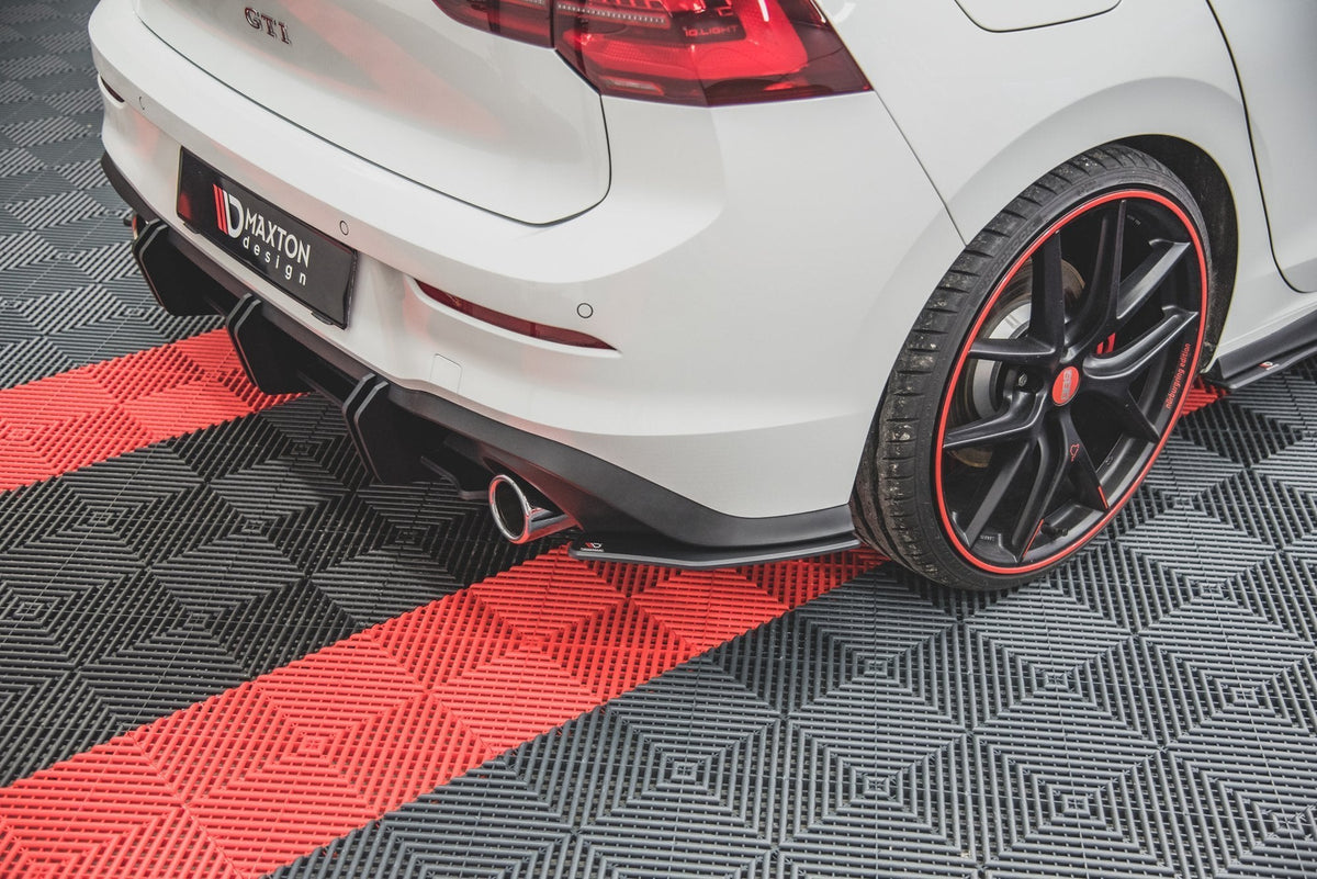 Street Pro Bakre Sidosplitters V.1 för Volkswagen Golf GTI / GTE / R-Line Mk8