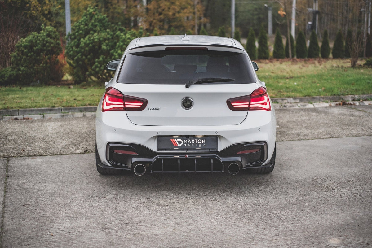 Street Pro Bakre Sidosplitters V.3 för BMW 1 F20 M140i