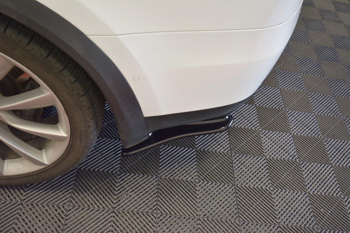Bakre Sidosplitters V.1 för Tesla Model X