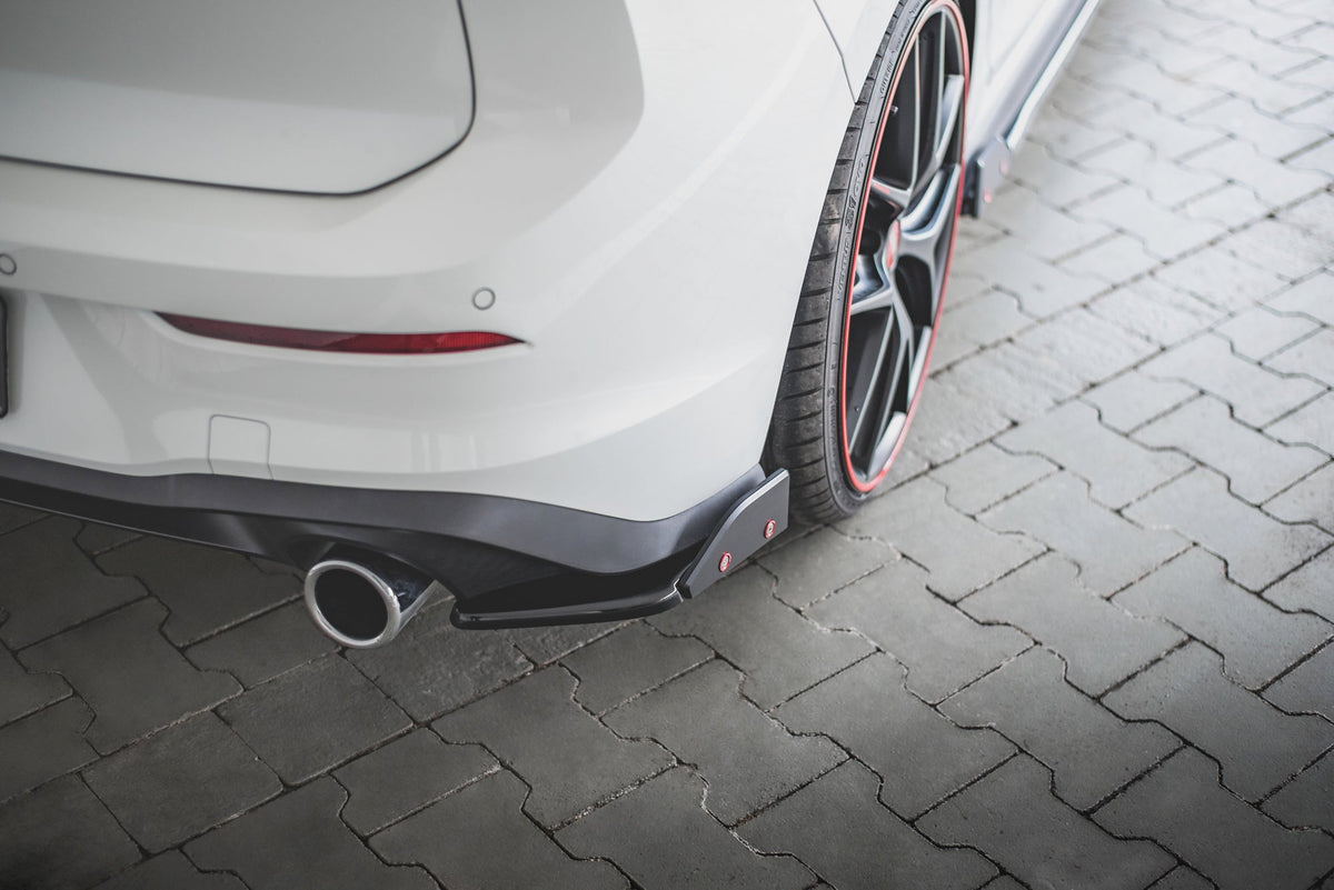 Bakre Sidosplitters V.2 + Flaps för Volkswagen Golf GTI / GTE Mk8