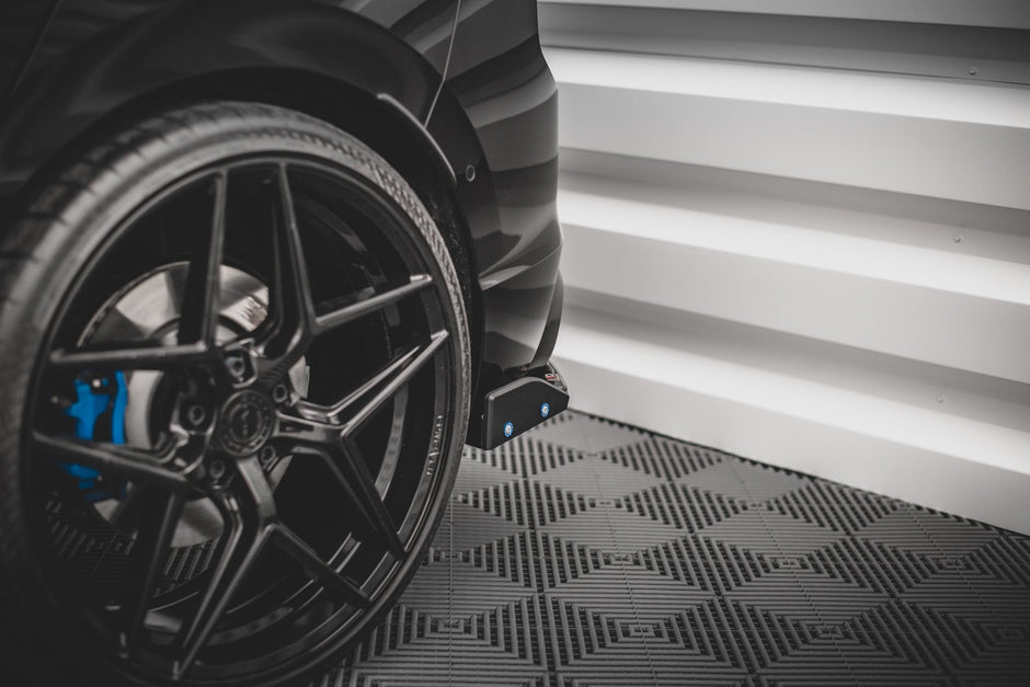 Bakre Sidosplitters V.2 + Flaps för Volkswagen Golf R Hatchback Mk8  fits only with: VW-GO-8-R-RS1G
