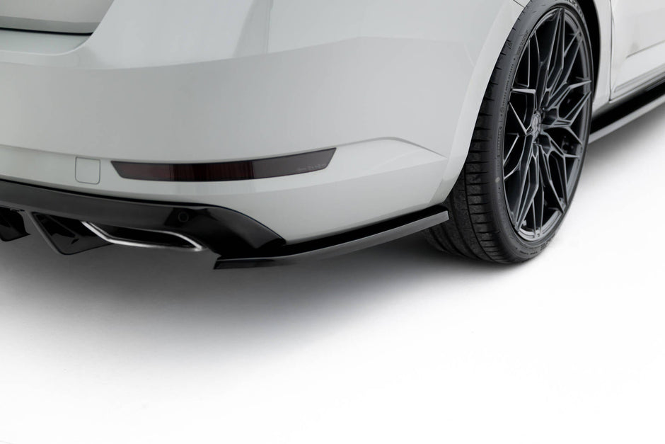 Bakre Sidosplitters V.3 för Skoda Superb Liftback / Combi Mk3