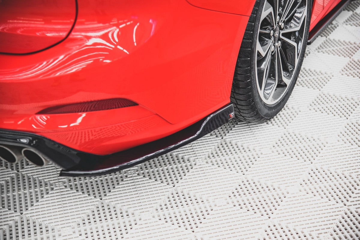 Bakre Sidosplitters For V.4 (For Rear Valance V.1) för Ford Focus ST-Line Estate Mk4