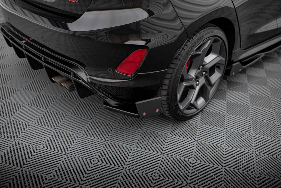 Bakre Sidosplitters V.4 + Flaps för Ford Fiesta ST Mk8