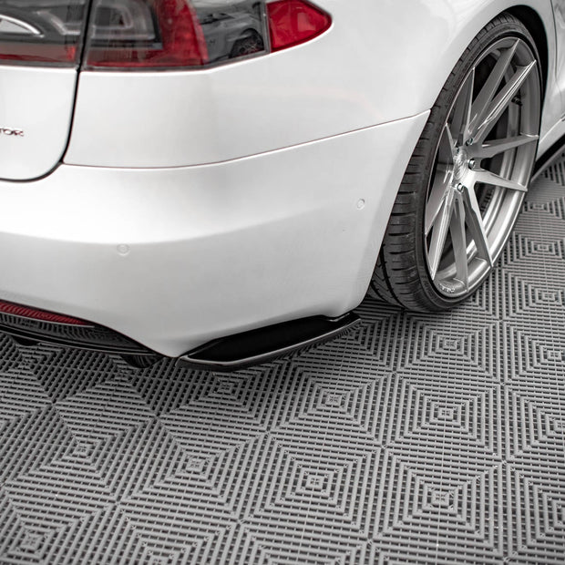 Bakre Sidosplitters för Tesla Model S Facelift