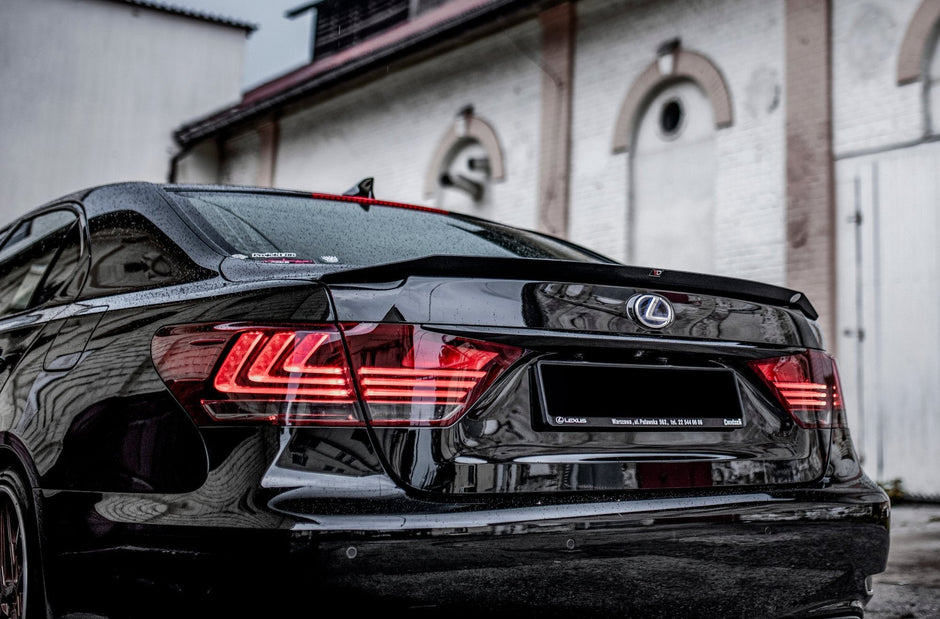 Spoilerläpp för Lexus LS Mk4 Facelift
