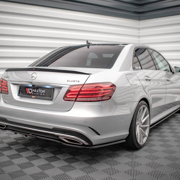 Spoilerläpp för Mercedes-Benz E63 AMG / AMG-Line / Standard Sedan W212 Facelift