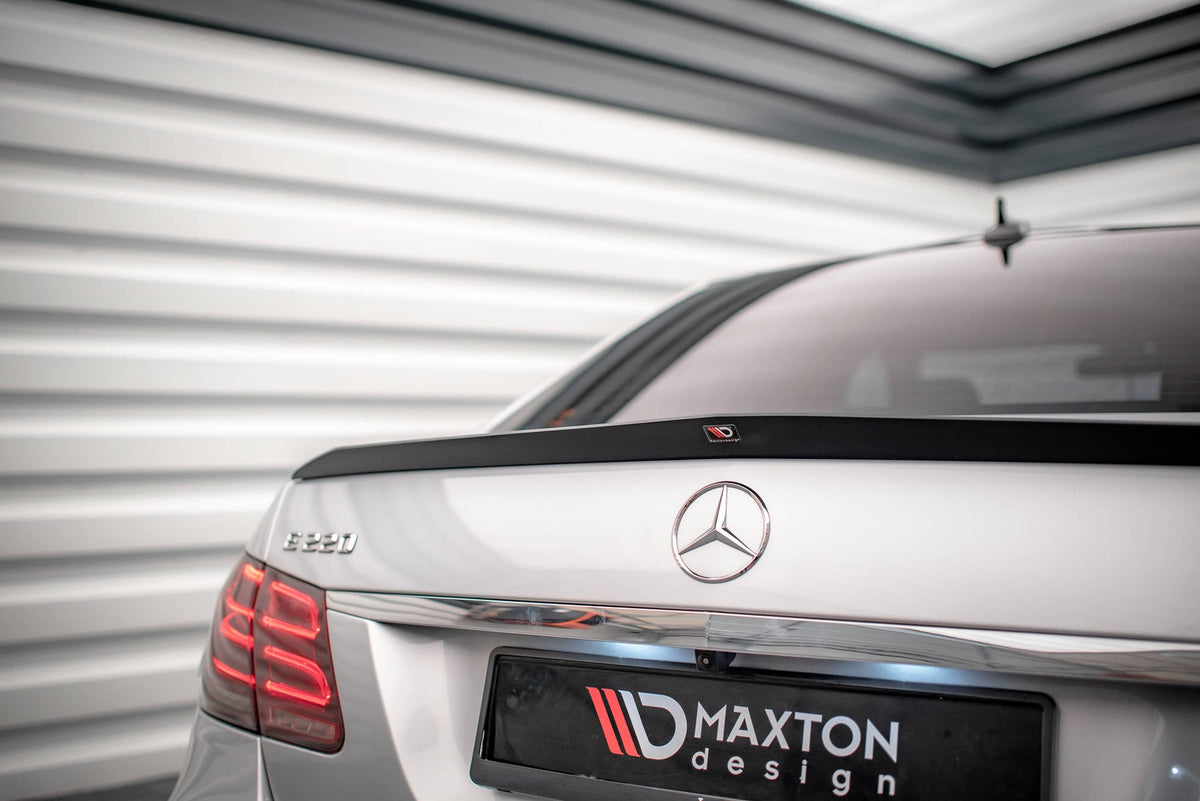 Spoilerläpp för Mercedes-Benz E63 AMG / AMG-Line / Standard Sedan W212 Facelift