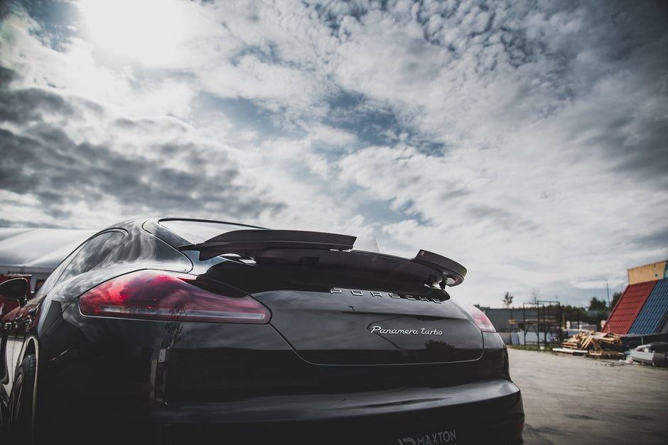 Spoilerläpp för Porsche Panamera Turbo 970 Facelift