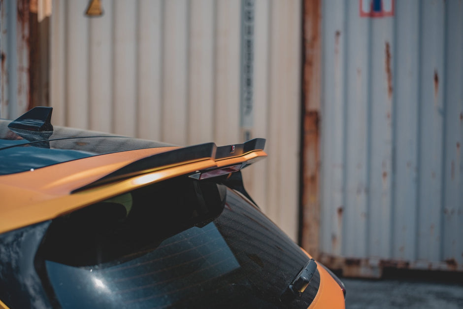 Spoilerläpp V.1 för Ford Focus Hatchback ST Mk4