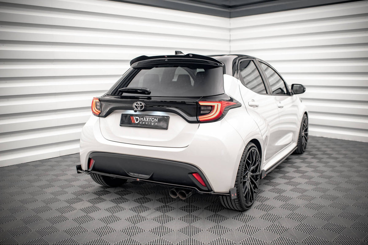 Spoilerläpp V.2 för Toyota Yaris Mk4