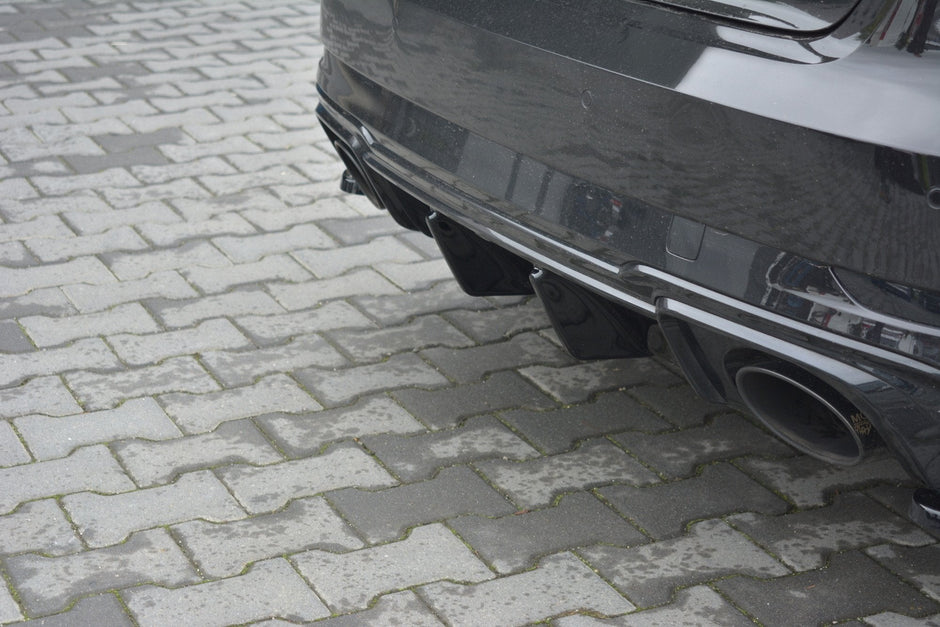 Rear Valance för Audi RS3 8V Facelift Sportback