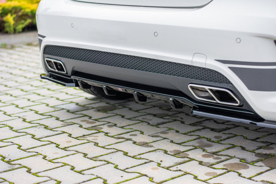 Maxton Design Bakre diffusor Mercedes A45 AMG W176