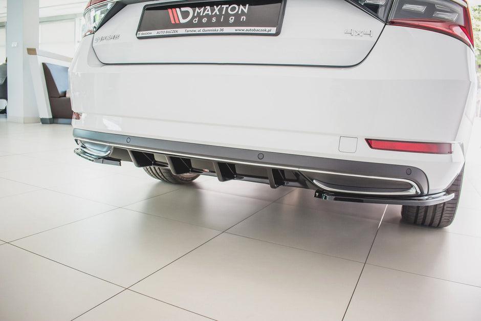 Rear Valance för Skoda Superb Liftback / Combi Mk3 Facelift