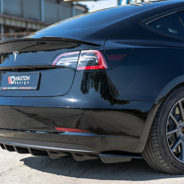 Rear Valance för Tesla Model 3